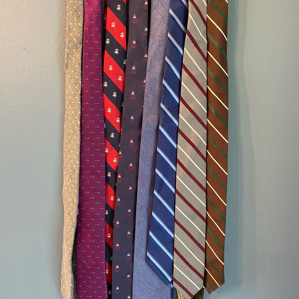 Brooks Brothers (6) & Tie Bar (2) ties